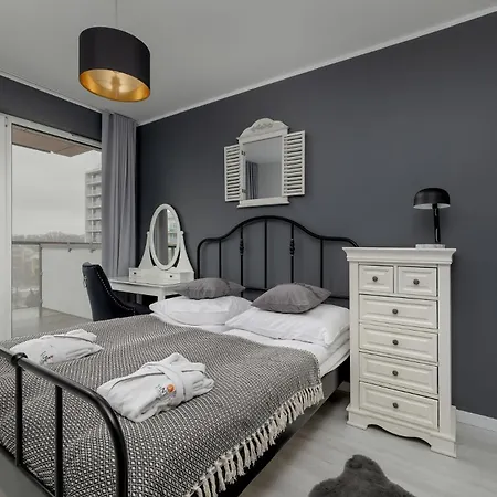 Kasprowicza 20 Swimming Pool By Jantar * Kołobrzeg