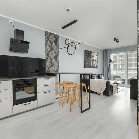 Kasprowicza 20 Swimming Pool By Jantar * Kołobrzeg