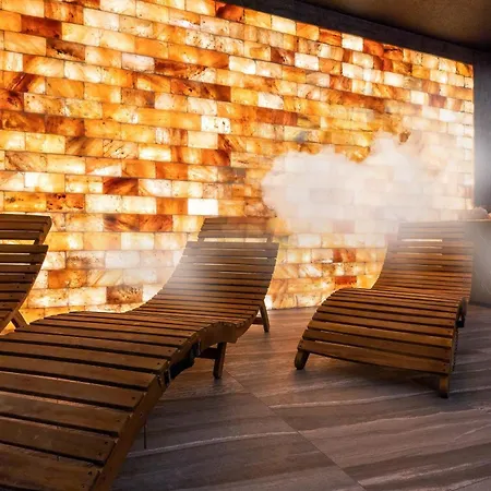 Kasprowicza 20 Swimming Pool By Jantar * Kołobrzeg