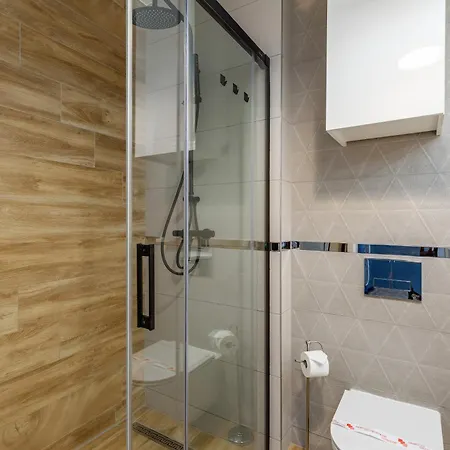 Kasprowicza 20 Swimming Pool By Jantar *